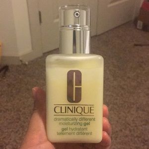 Clinique Dramatically Different Gel Moisturizer